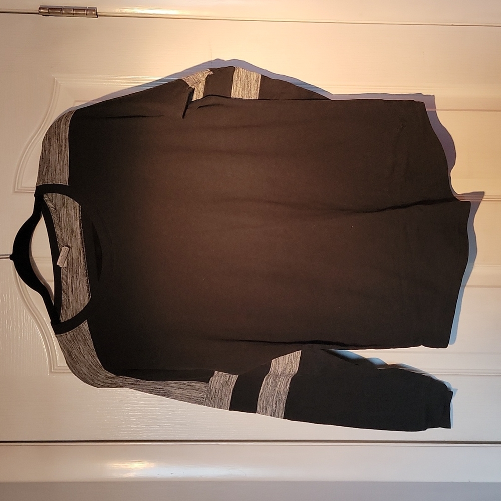 3 for $25 VS Pink Oversized Long Sleeve Shirt Black and Gray Size Small